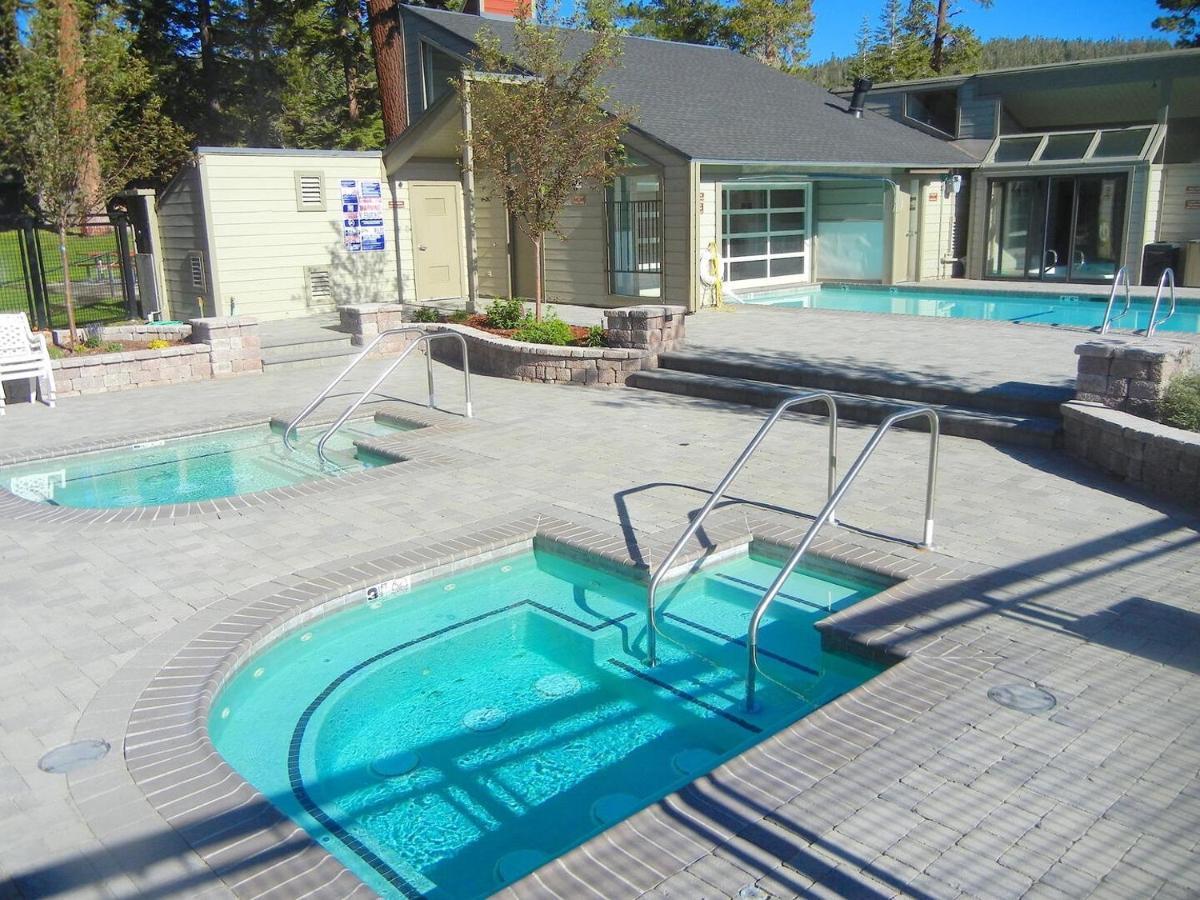 Two Bedroom Condos With Mountain Views At 1849 Condos Mammoth Lakes Exterior photo