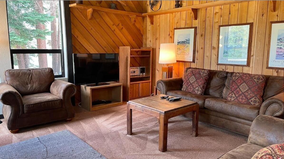 Two Bedroom Condos With Mountain Views At 1849 Condos Mammoth Lakes Exterior photo