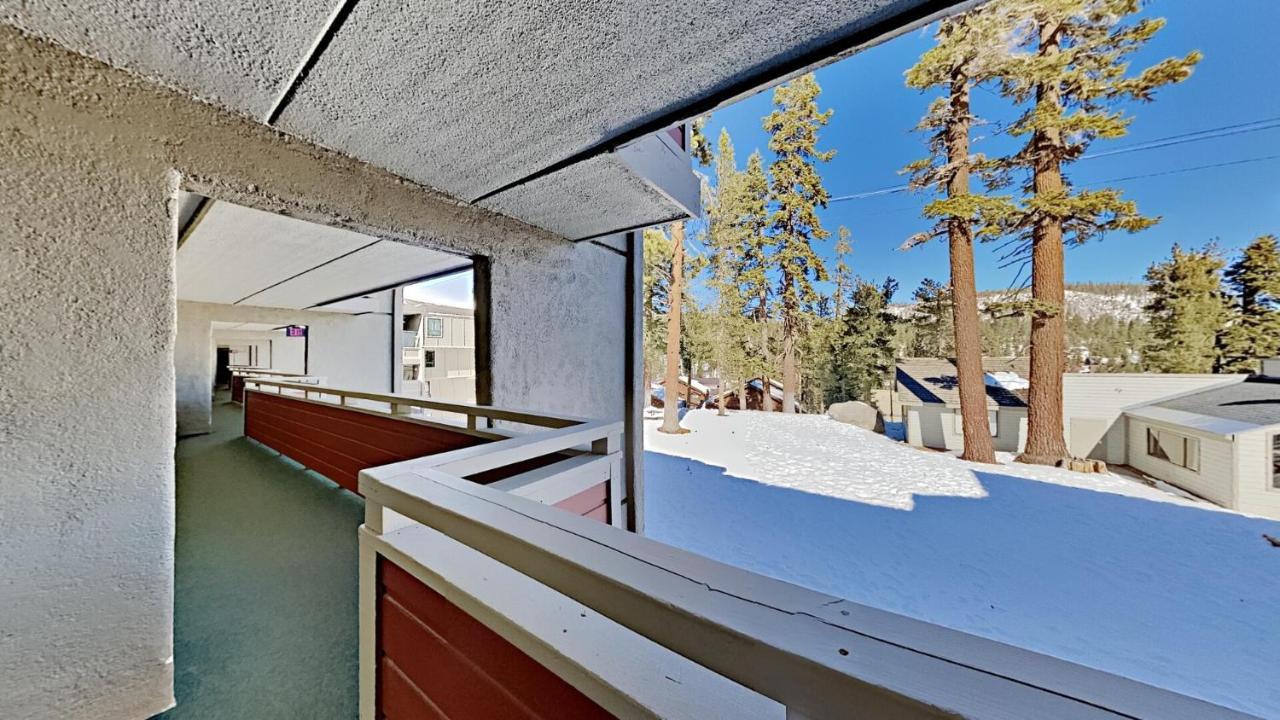 Two Bedroom Condos With Mountain Views At 1849 Condos Mammoth Lakes Exterior photo