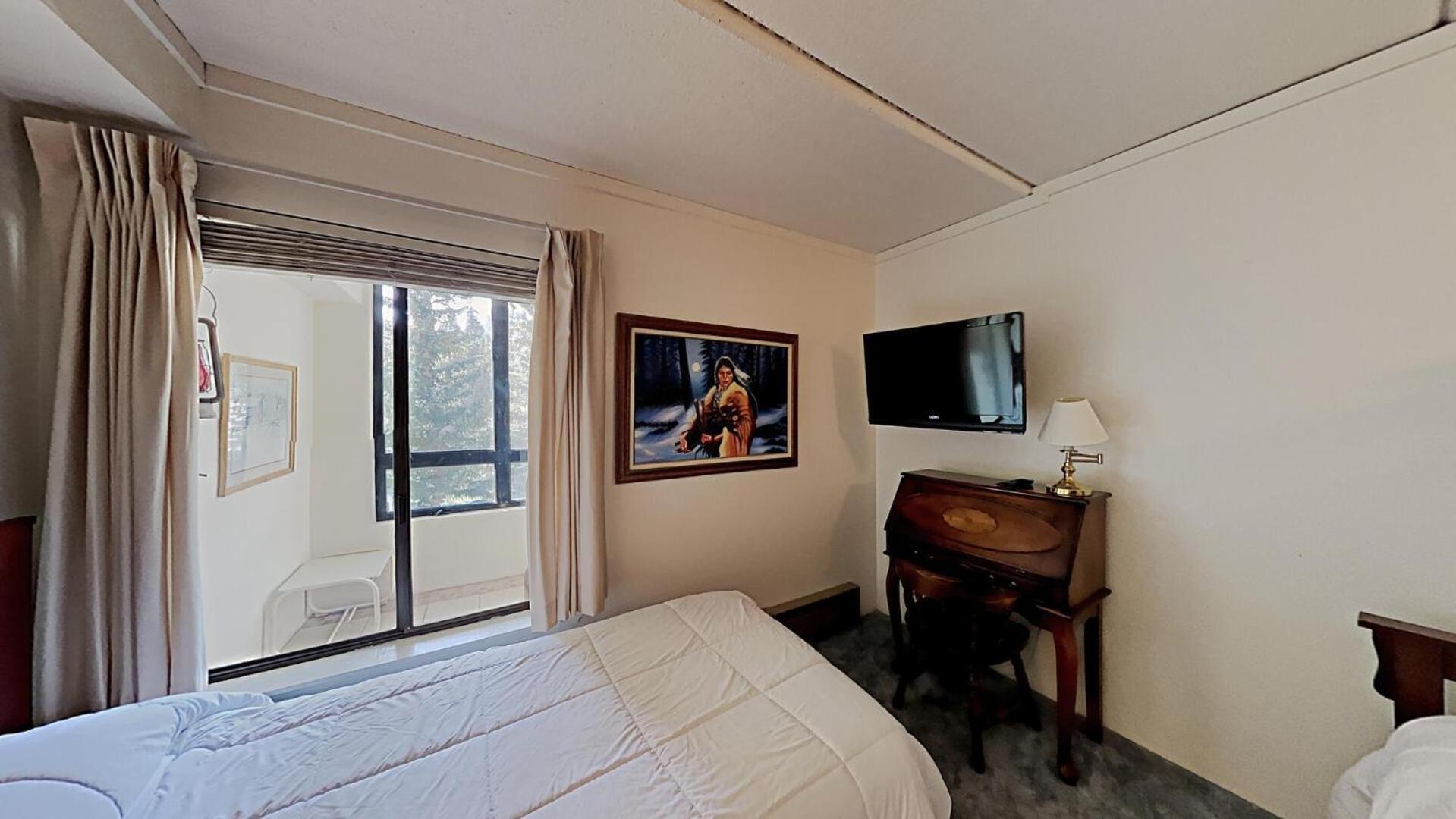 Two Bedroom Condos With Mountain Views At 1849 Condos Mammoth Lakes Room photo