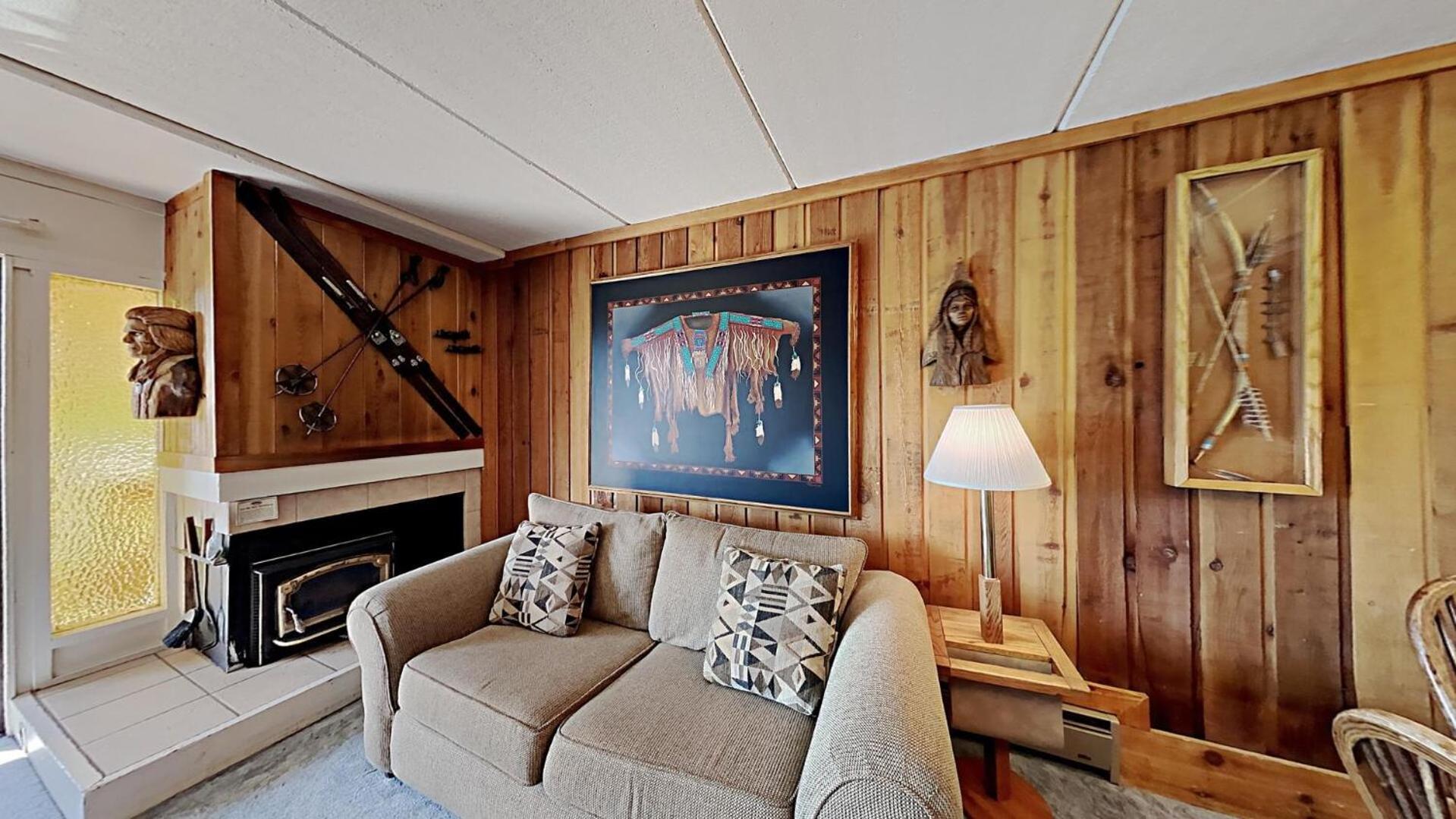 Two Bedroom Condos With Mountain Views At 1849 Condos Mammoth Lakes Room photo