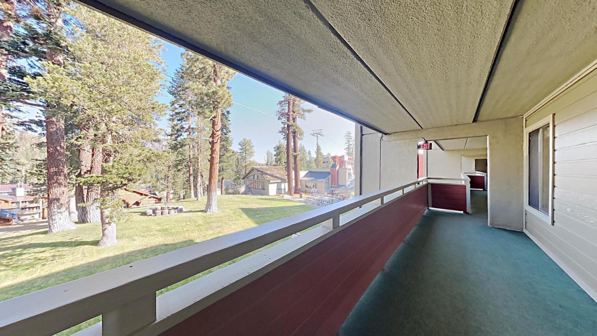 Two Bedroom Condos With Mountain Views At 1849 Condos Mammoth Lakes Room photo