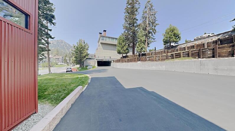 Two Bedroom Condos With Mountain Views At 1849 Condos Mammoth Lakes Room photo