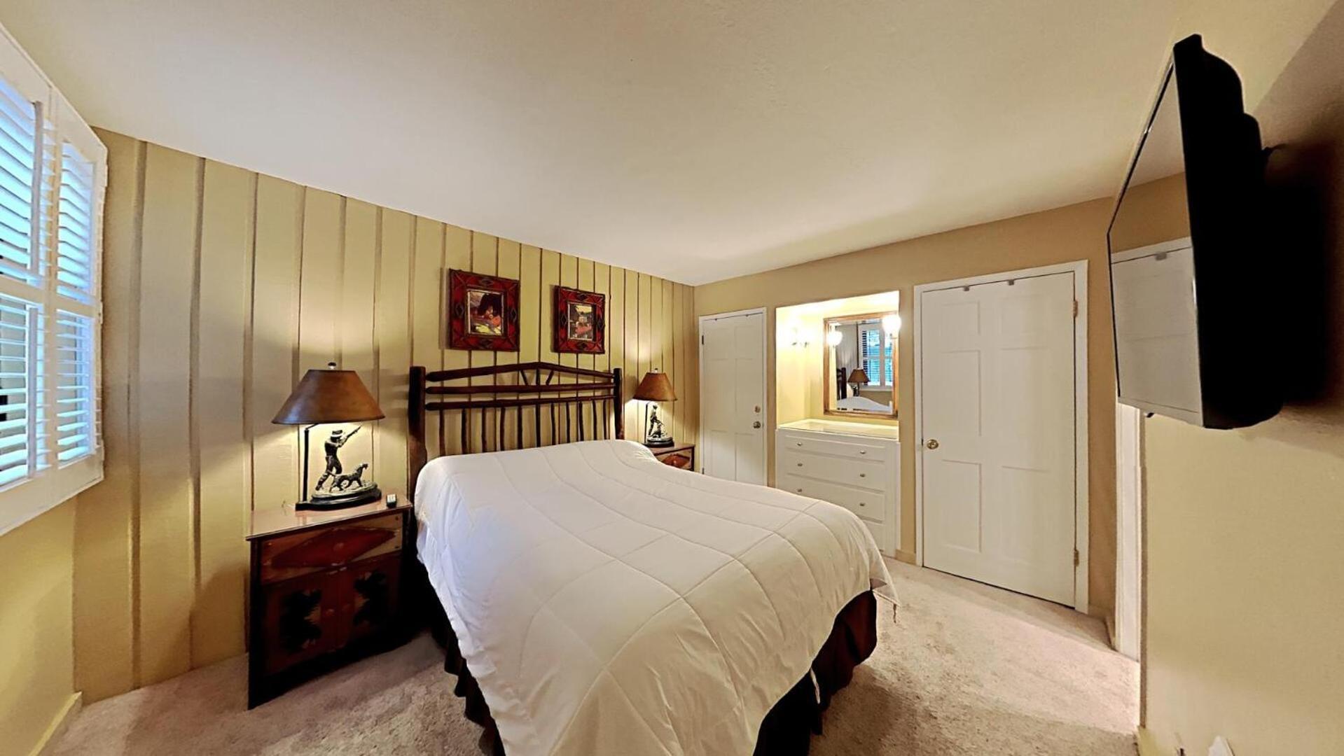 Two Bedroom Condos With Mountain Views At 1849 Condos Mammoth Lakes Room photo