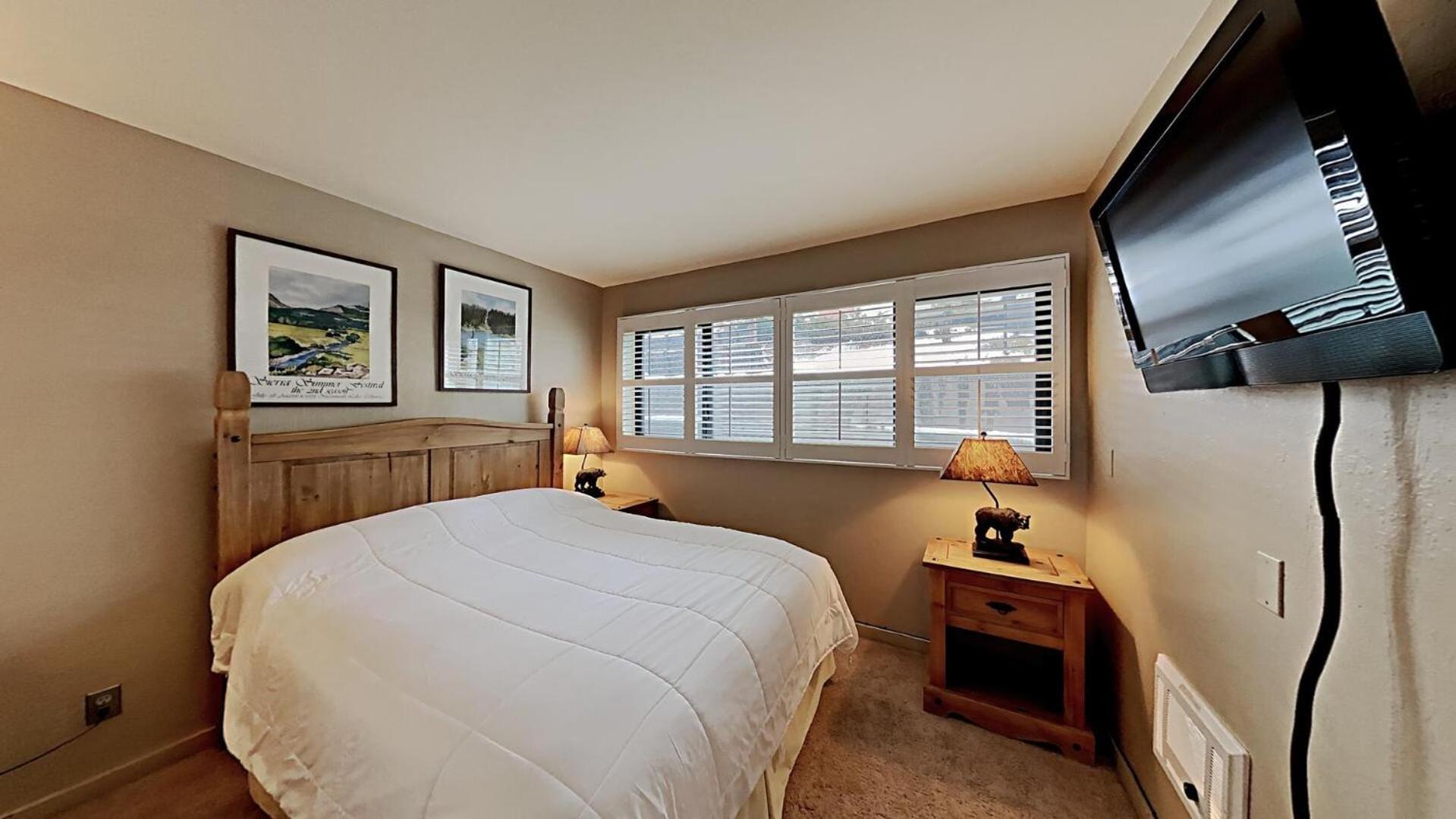 Two Bedroom Condos With Mountain Views At 1849 Condos Mammoth Lakes Room photo