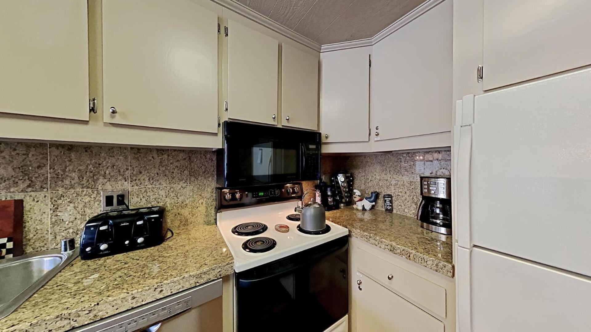 Two Bedroom Condos With Mountain Views At 1849 Condos Mammoth Lakes Room photo