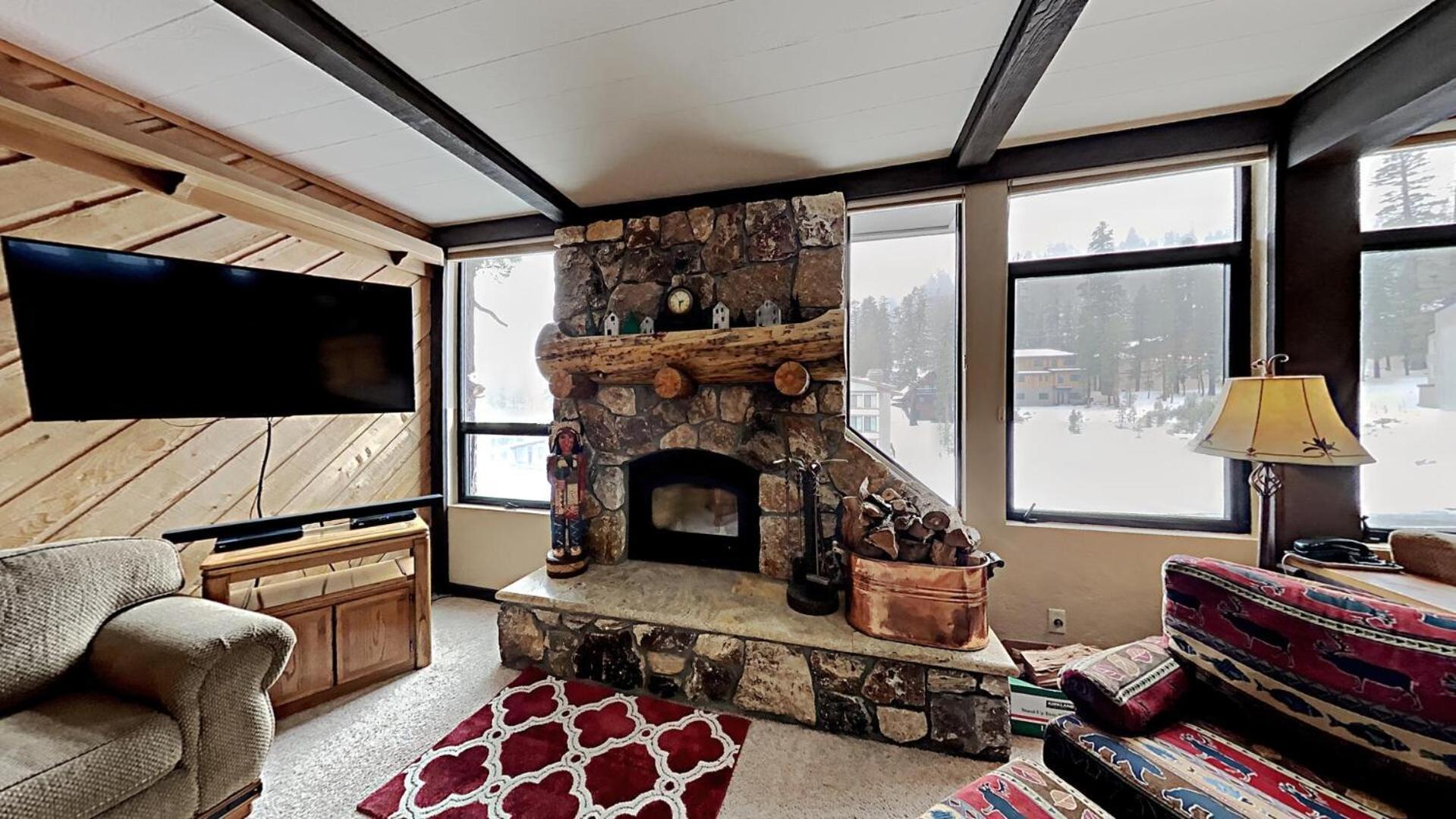 Two Bedroom Condos With Mountain Views At 1849 Condos Mammoth Lakes Room photo