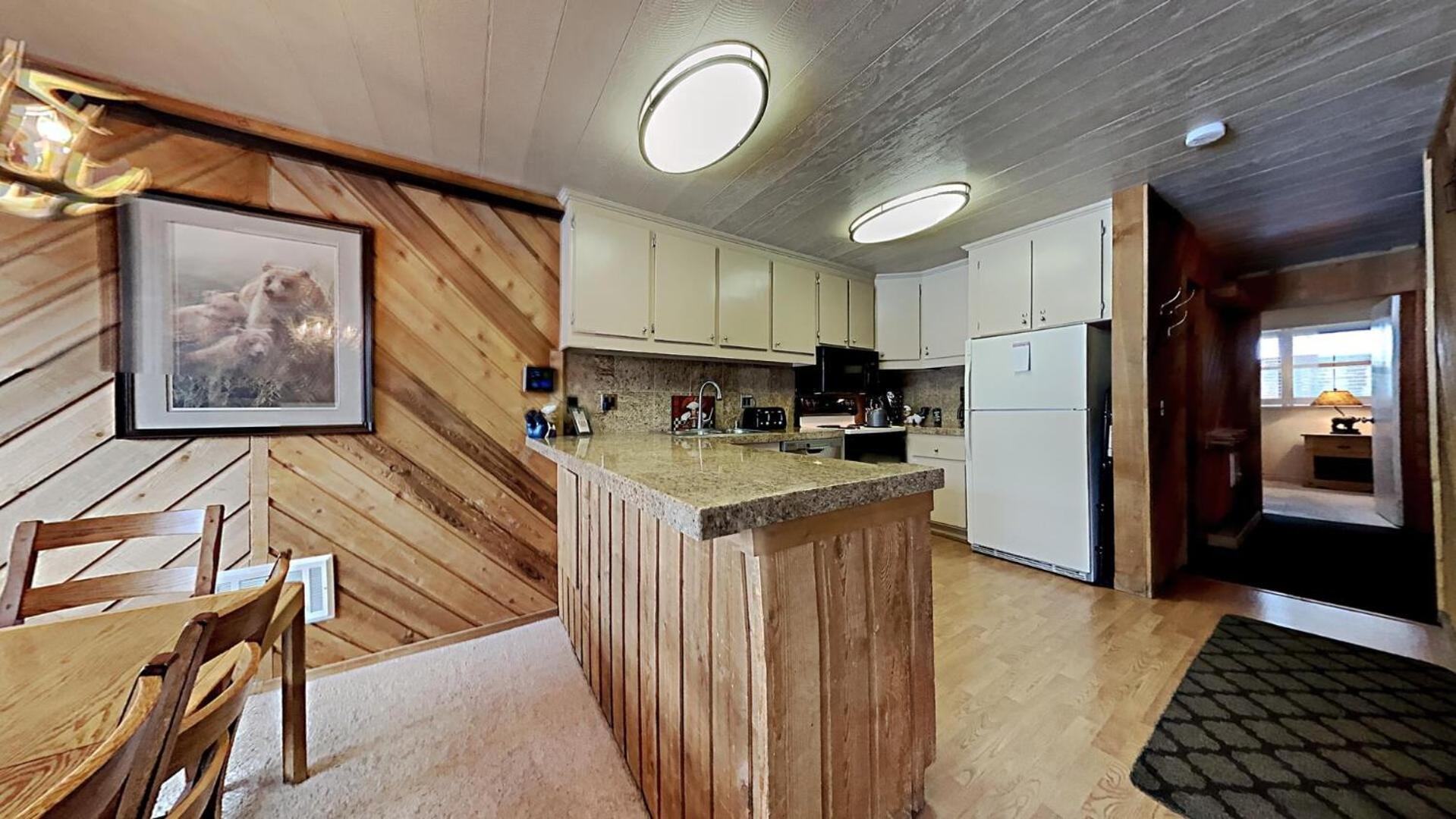 Two Bedroom Condos With Mountain Views At 1849 Condos Mammoth Lakes Room photo